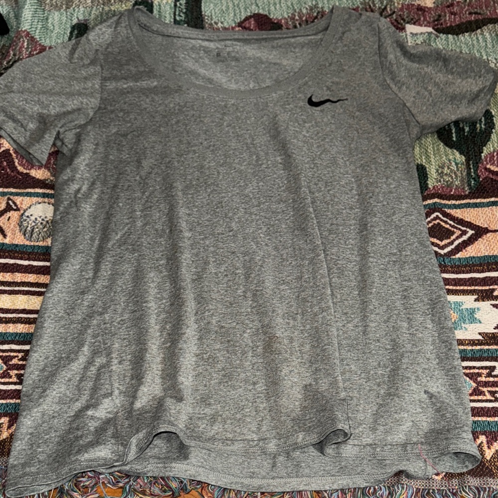 Nike Women's Heather Gray Short Sleeve Tee